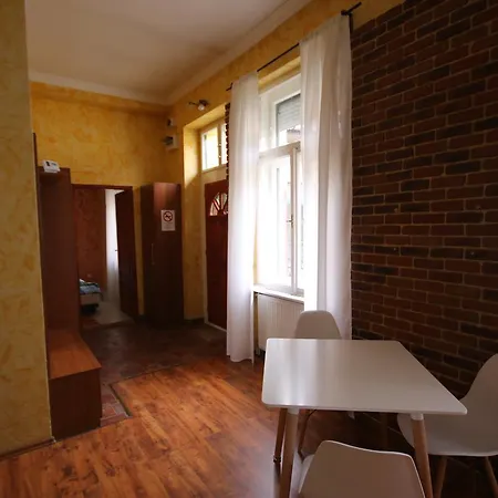 A13 Apartment | Budapest 부다페스트