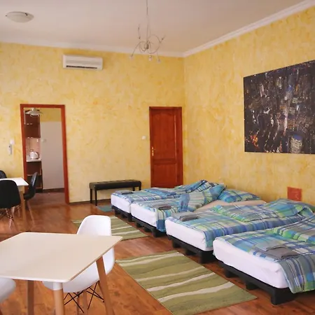 A13 Apartment | Budapest 아파트 부다페스트